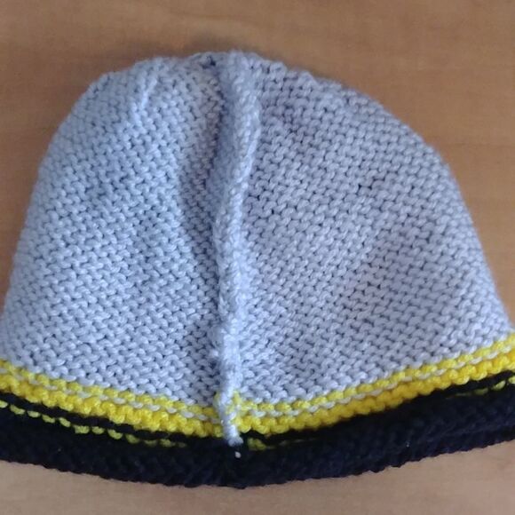 2 Handmade Superhero Batman Spiderman Knit Beanie Skull Cap 12 -18 month lot - Picture 6 of 13